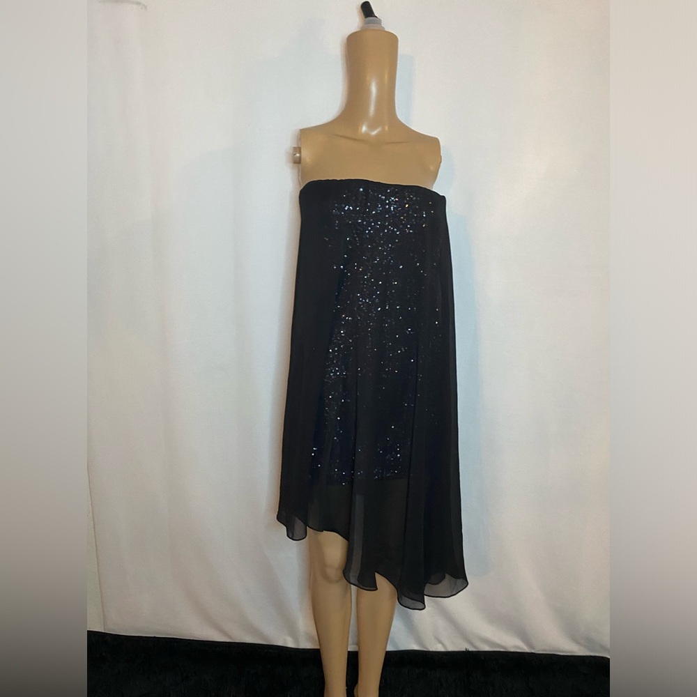 Halston heritage strapless flowy black/sliver sparkly dress with back slit